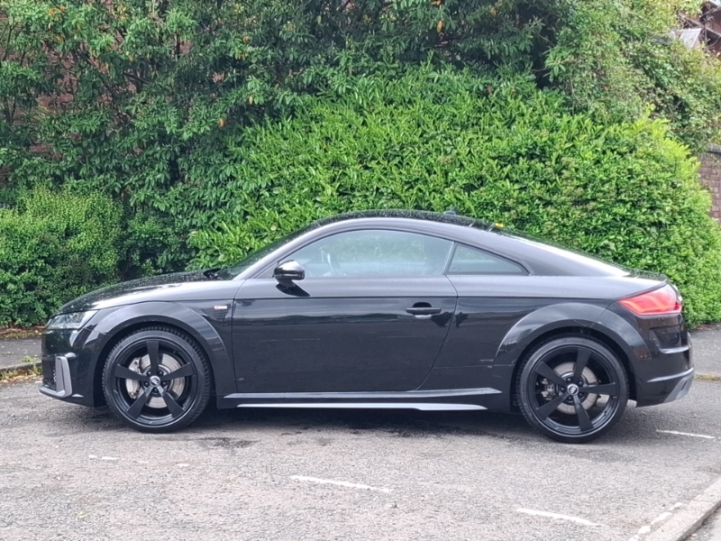 Audi TT 45 Tfsi S Line YE19EET Black #4