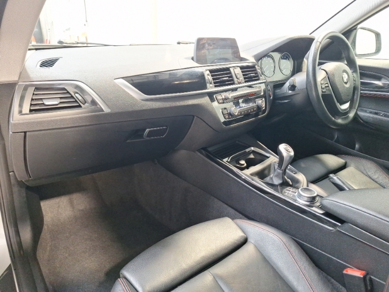 BMW 2 Series 218I Sport Nav ST68ATF Silver #5