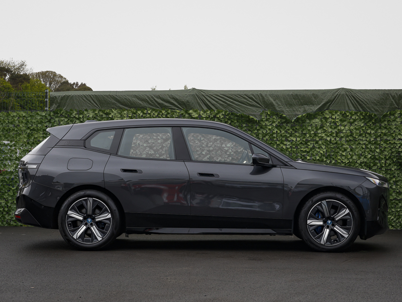 BMW iX 240Kw Xdrive40 M Sport 76.6Kwh Grey #3