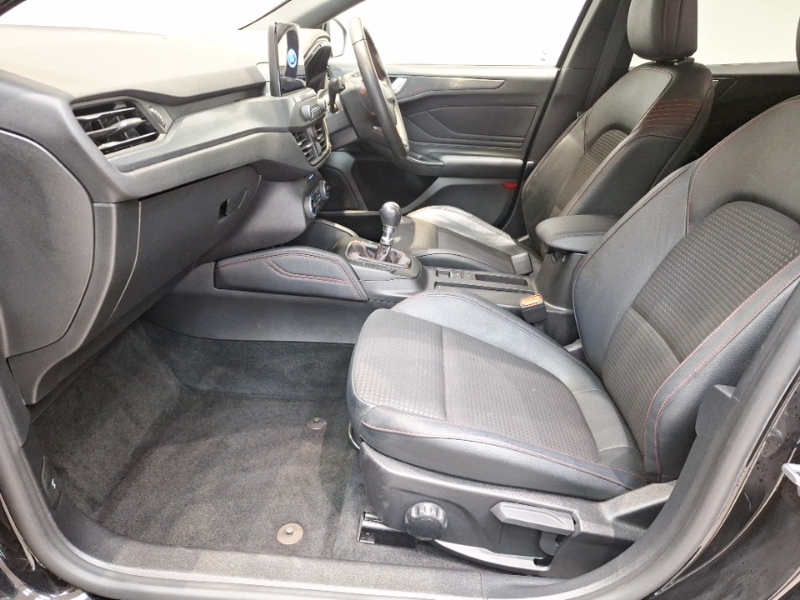 Ford Focus 1.0 Ecoboost 125 St-line X ML20YHC Black #5