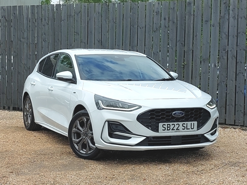 Ford Focus 1.0 Ecoboost Hybrid Mhev 155 St-line White
