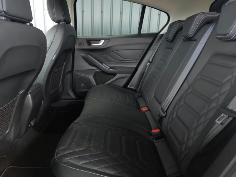 Ford Focus 1.0 Ecoboost Active X NA23UTP Black #6