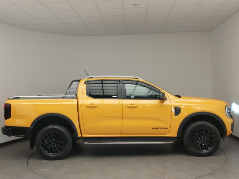 Ford Ranger Pick Up Double Cab Wildtrak 2.0 Ecoblue 205 HV73XCZ Orange #4