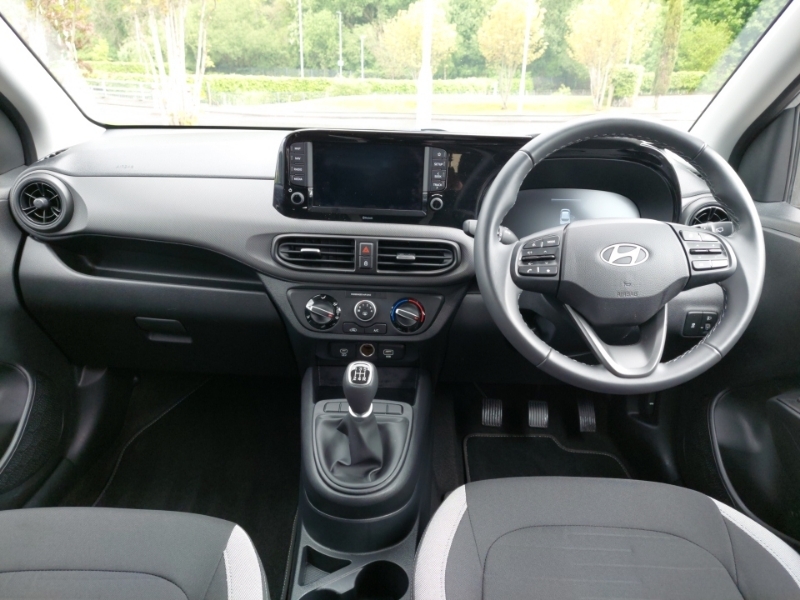 Hyundai I10 1.0 63 Advance Nav EF25YFY Grey #3