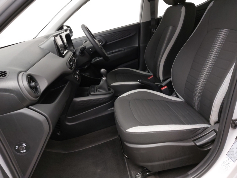 Hyundai I10 1.0 63 Advance Nav EK75CVM Grey #5
