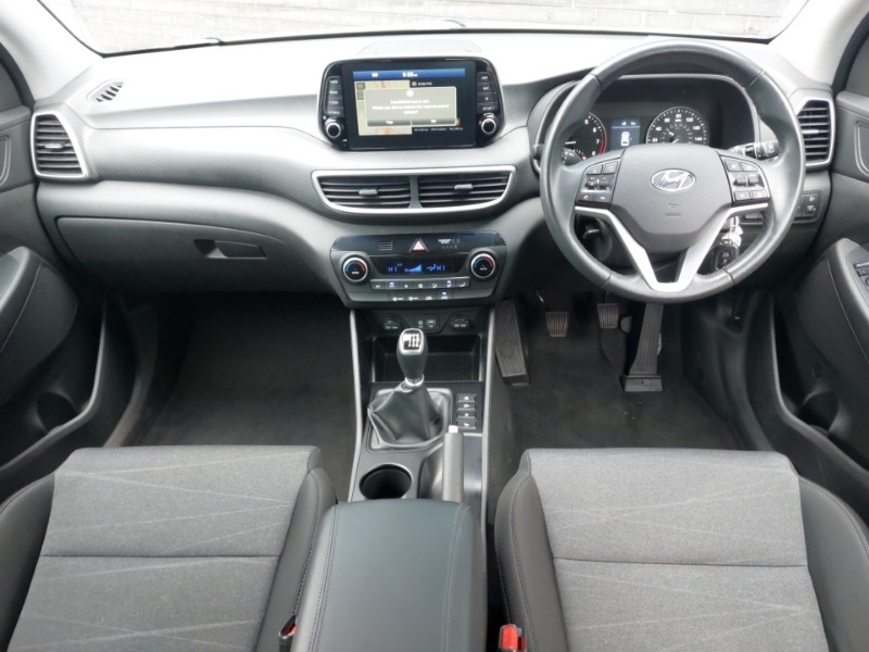 Hyundai Tucson 1.6 Gdi Se Nav 2Wd SK20XRZ White #3