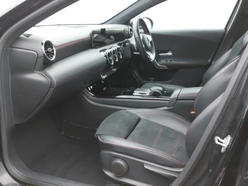 Mercedes-Benz A Class A200 Amg Line Executive FX69OAH Black #5