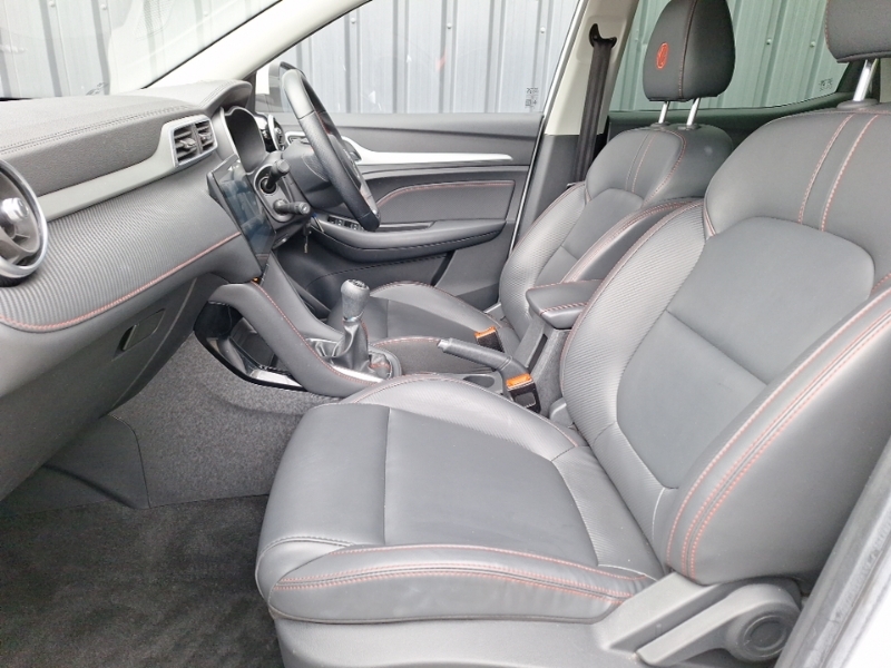MG ZS 1.5 Vti-tech Exclusive SA23XGE White #5