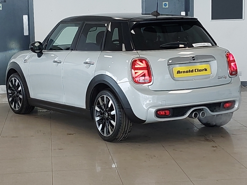 Mini Hatch 2.0 Cooper S Exclusive II YG69OWD Silver #2