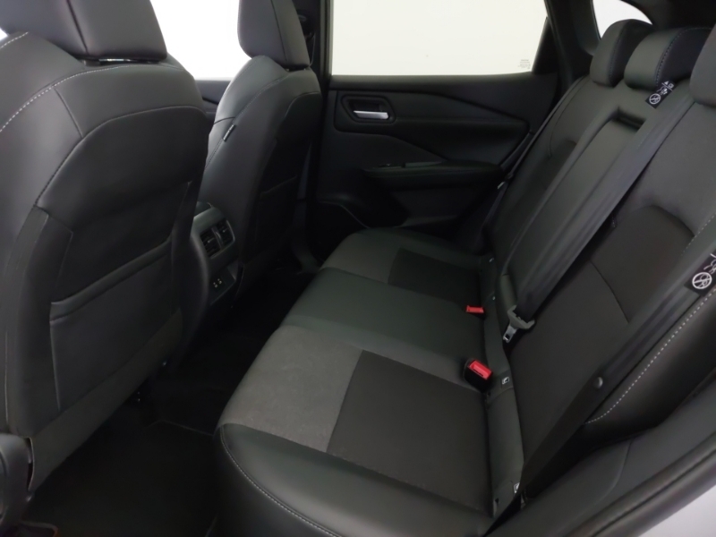 Nissan Qashqai 1.3 Dig-t Mh N-connecta Glass Roof SM25ZCO Silver #6