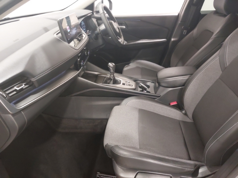 Nissan Qashqai 1.3 Dig-t Mh N-connecta Glass Roof SM25YUT Silver #5