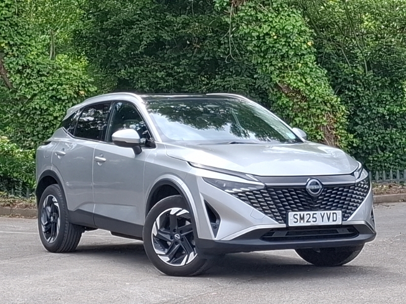 Nissan Qashqai 1.3 Dig-t Mh N-connecta Glass Roof SM25YVD Silver