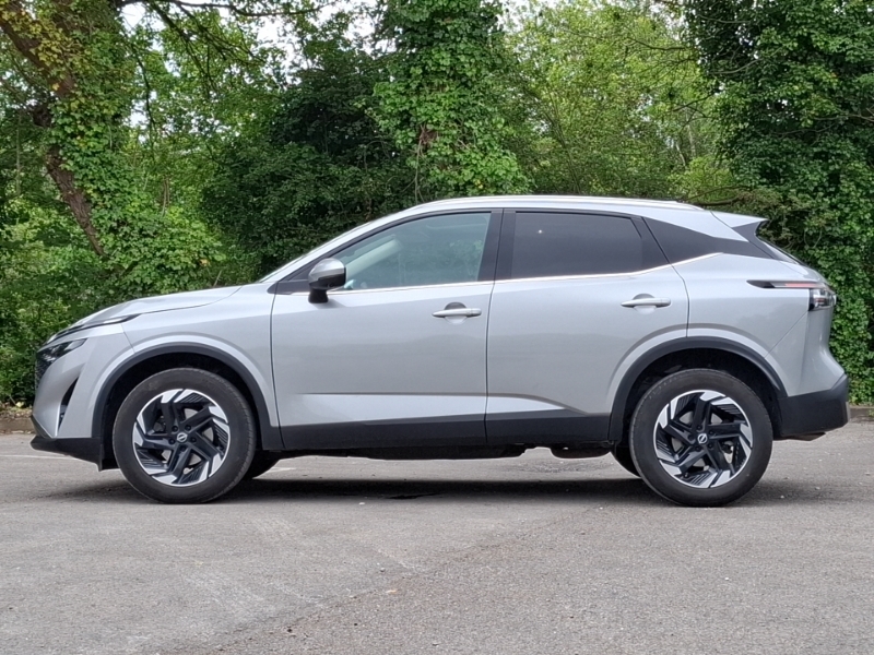 Nissan Qashqai 1.3 Dig-t Mh N-connecta Glass Roof SM25YVD Silver #4