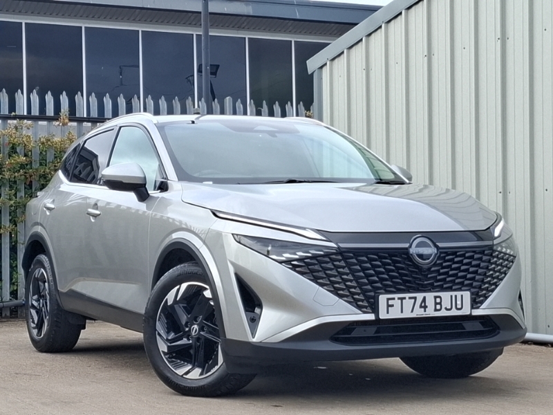 Nissan Qashqai 1.3 Dig-t Mh 158 N-connecta Xtronic Silver