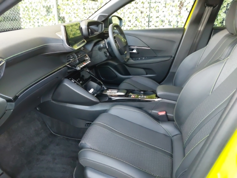Peugeot 208 1.2 Hybrid 100 Gt E-dsc6 KO74HTT Yellow #5
