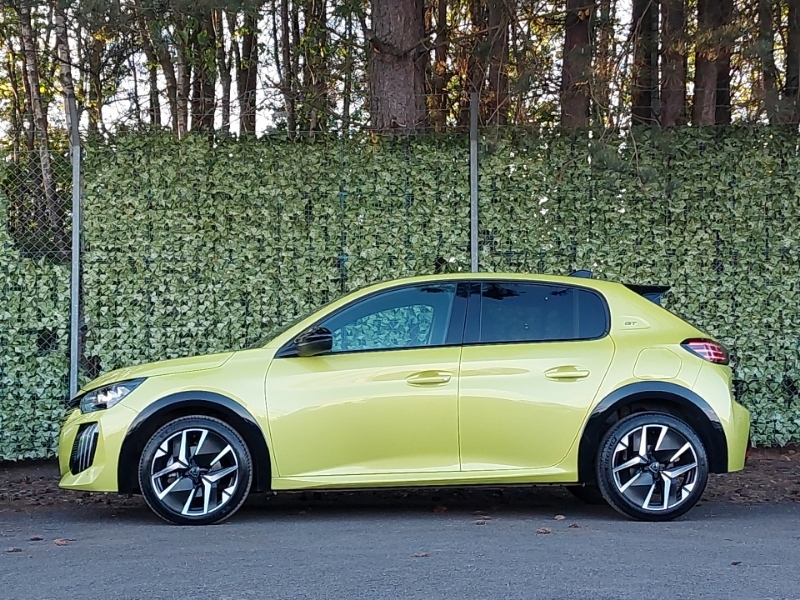 Peugeot 208 1.2 Hybrid 100 Gt E-dsc6 KO74HTT Yellow #4