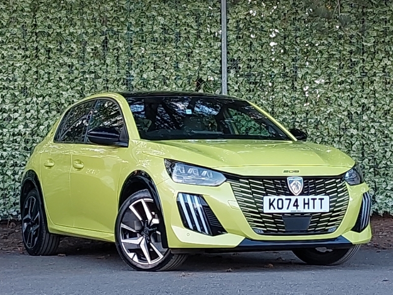 Peugeot 208 1.2 Hybrid 100 Gt E-dsc6 Yellow