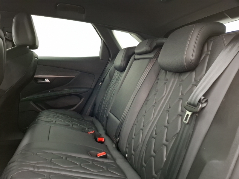 Peugeot 3008 1.6 Hybrid 180 Allure E-eat8 FY74RZO White #6