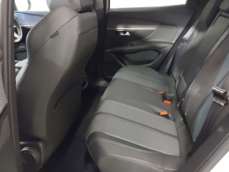 Peugeot 3008 1.5 Bluehdi Allure Premium Eat8 SD23GZO White #6
