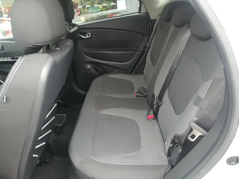 Renault Captur 0.9 Tce 90 Dynamique S Nav SB17HFV Silver #5