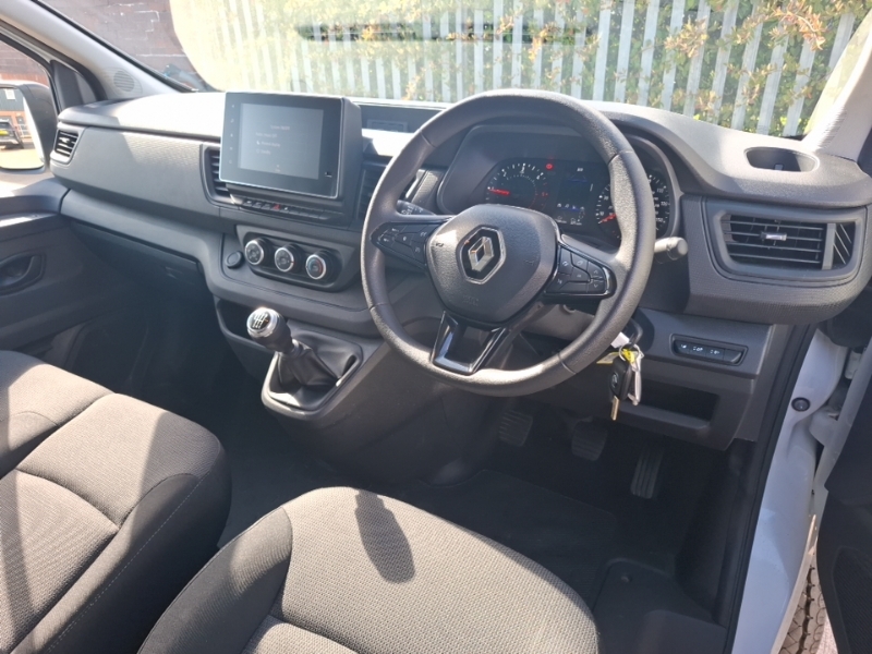 Renault Trafic Sl30 Blue Dci 130 Advance Safety Van SC24TYG White #3
