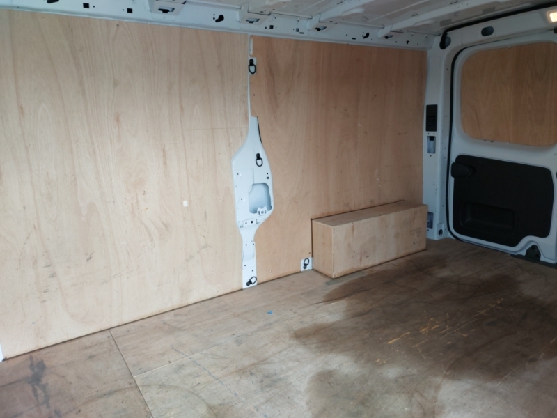 Renault Trafic Ll30 Blue Dci 130 Advance Safety Van SC24LAE White #6