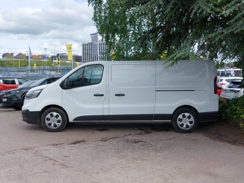 Renault Trafic Ll30 Blue Dci 130 Advance Safety Van SC24LAE White #4
