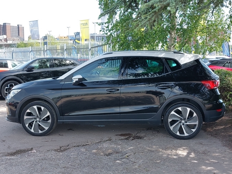 Seat Arona 1.0 Tsi 110 Fr Sport Dsg AJ23WFY Black #4