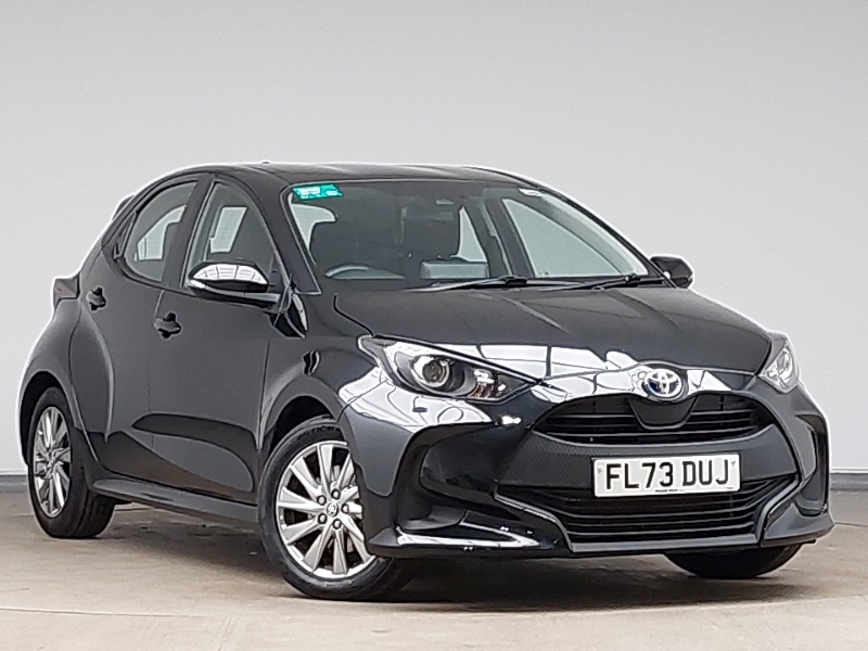 Toyota Yaris 1.5 Hybrid Icon Cvt Black