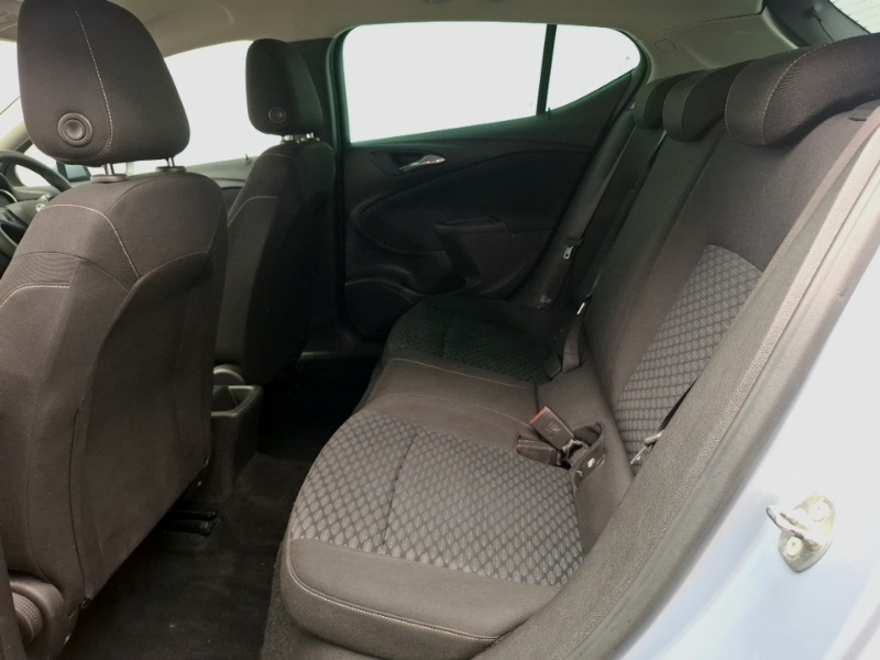 Vauxhall Astra 1.0T Ecotec Design DU18UKN Silver #6