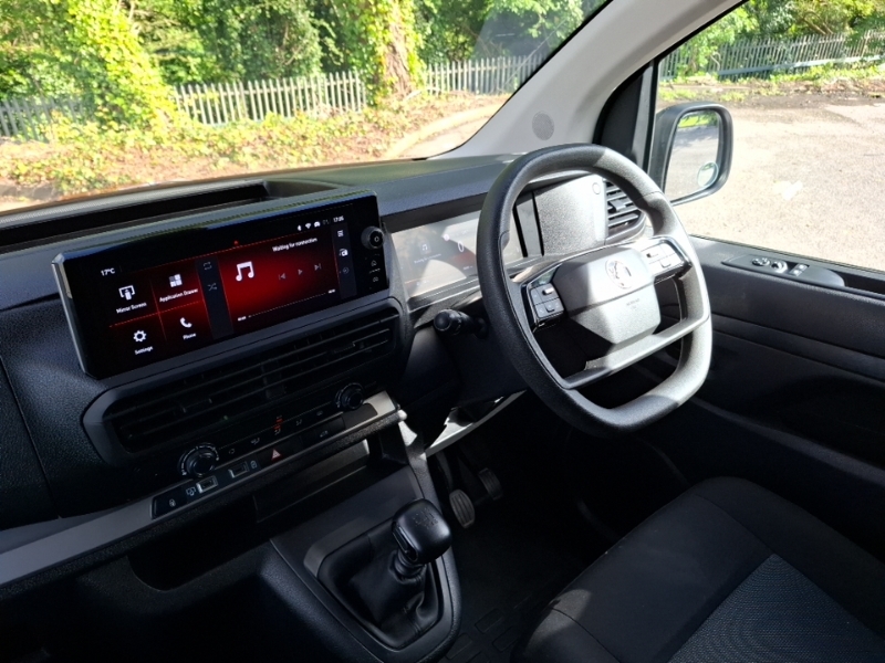 Vauxhall Vivaro 2.0 Turbo D 145 Prime H1 Van DS24TOH White #3