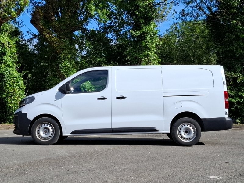 Vauxhall Vivaro 2.0 Turbo D 145 Prime H1 Van DS24TOH White #4