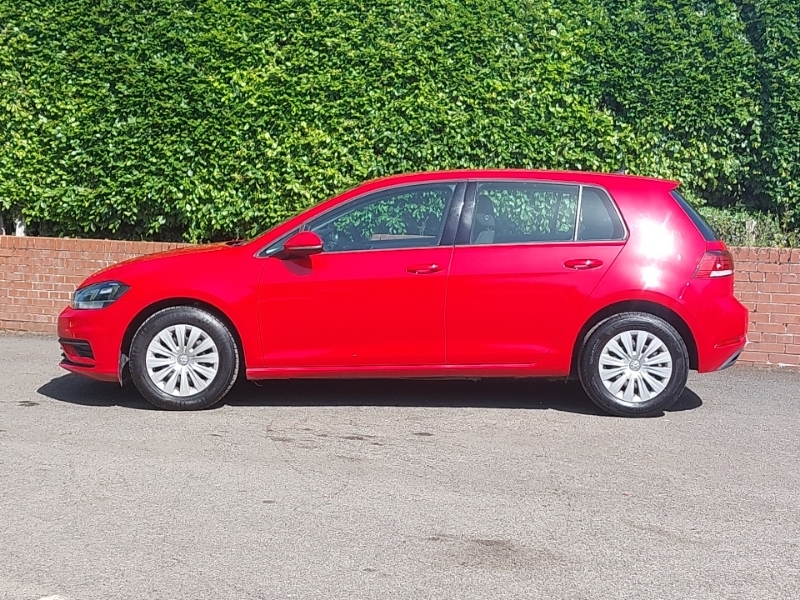 Volkswagen Golf 1.0 Tsi S Red #4