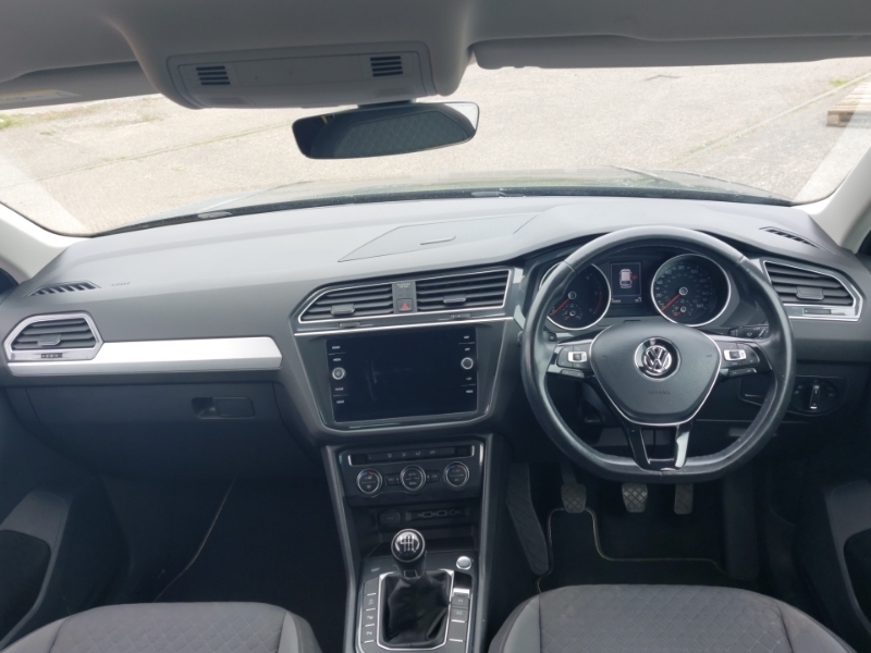 Volkswagen Tiguan 2.0 Tdi 150 Match NL69HTD Grey #3