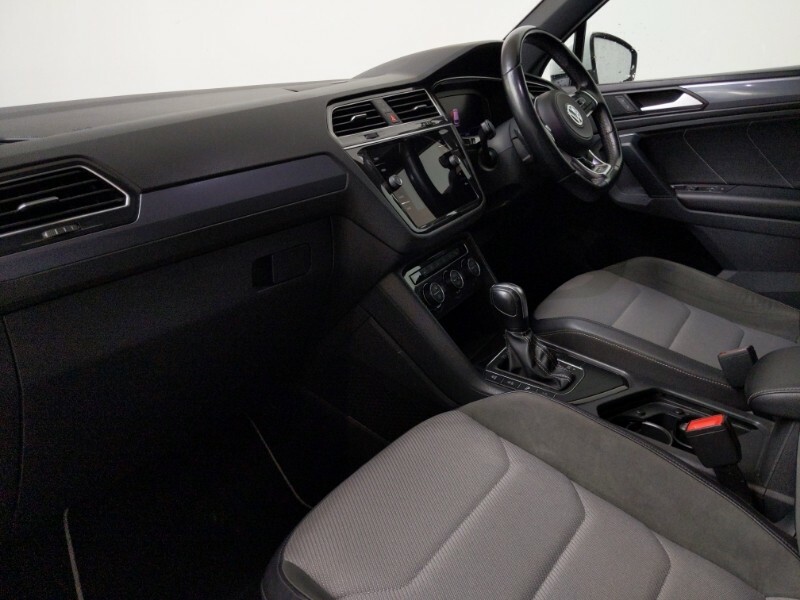 Volkswagen Tiguan 2.0 Tsi 230 4Motion Sel Dsg DO69LSX White #5