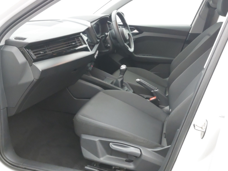 Audi A1 25 Tfsi Technik SK23BWH White #5