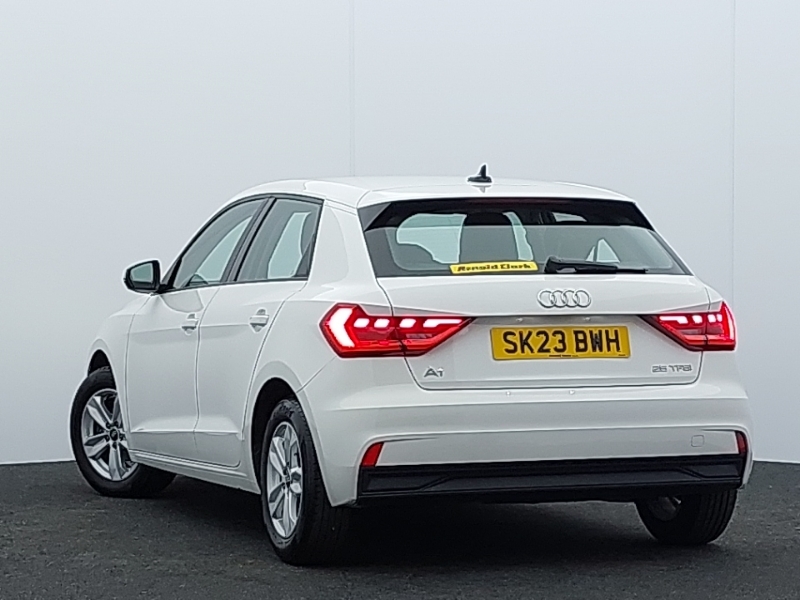 Audi A1 25 Tfsi Technik SK23BWH White #2