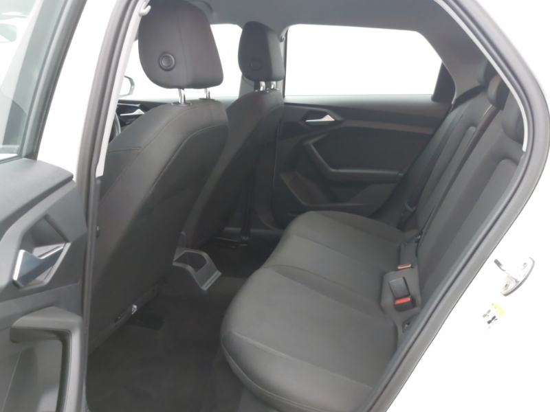 Audi A1 25 Tfsi Technik SK23BWH White #6