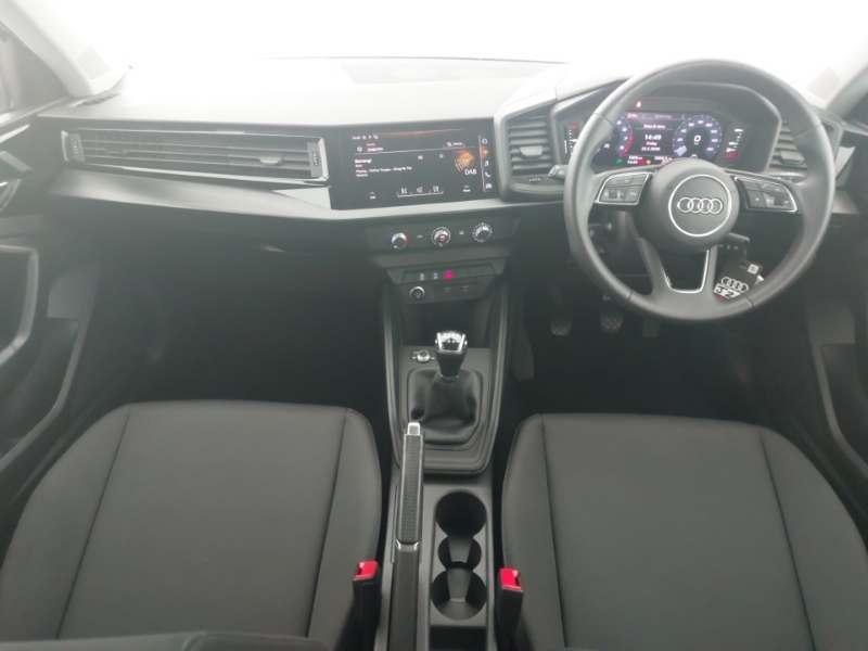 Audi A1 25 Tfsi Technik ND72JZF White #3