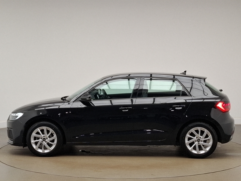 Audi A1 25 Tfsi Sport S Tronic Black #4