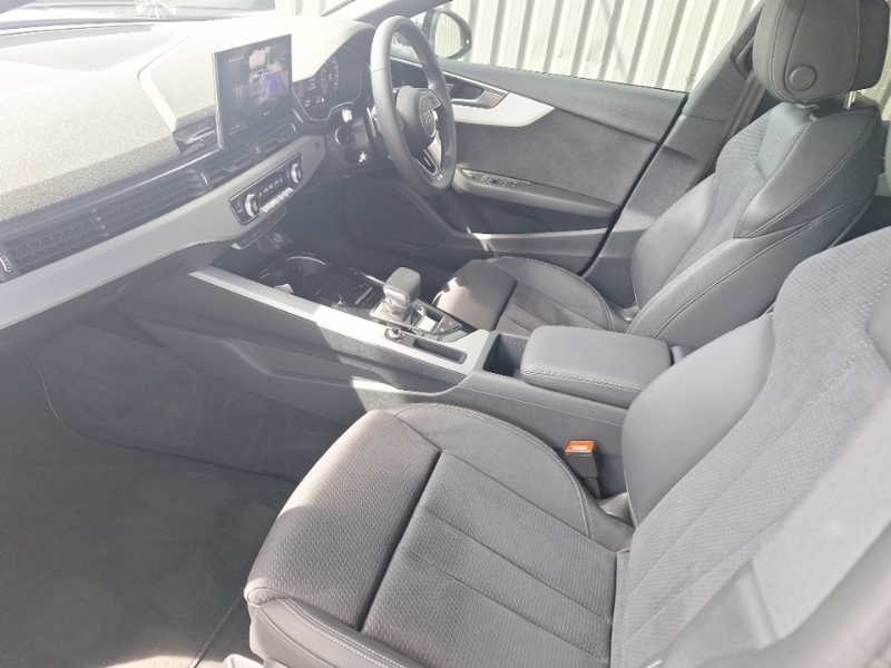 Audi A5 40 Tfsi 204 S Line S Tronic YA24KZJ Black #5