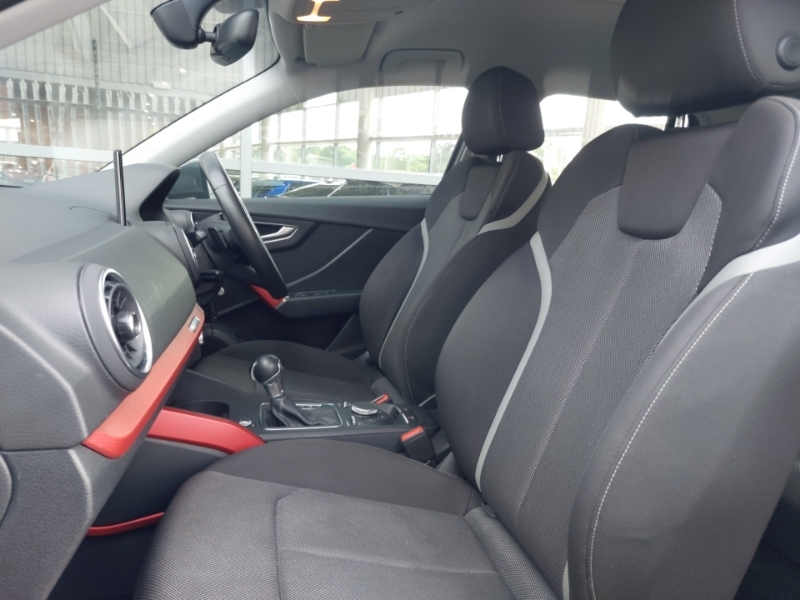 Audi Q2 30 Tdi Sport S Tronic MV69UVH Grey #5