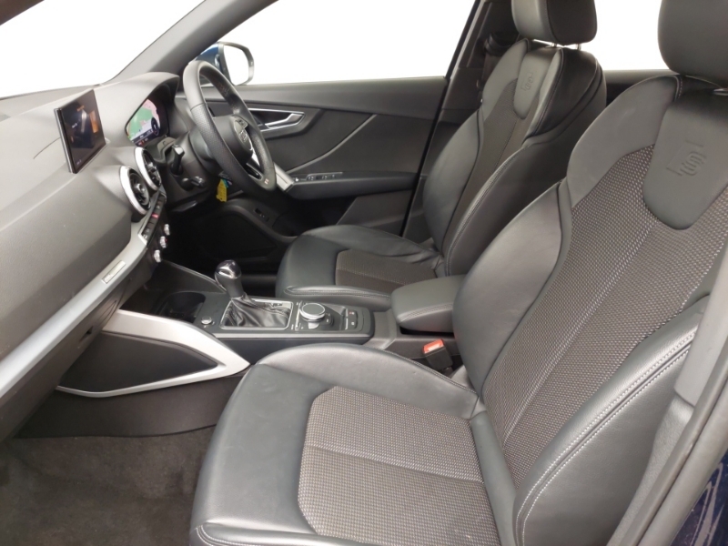 Audi Q2 35 Tfsi S Line S Tronic VO72UDG Blue #5
