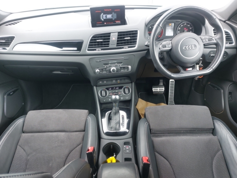 Audi Q3 2.0 Tdi 184 Quattro Black Edition S Tronic RK18HDY White #3
