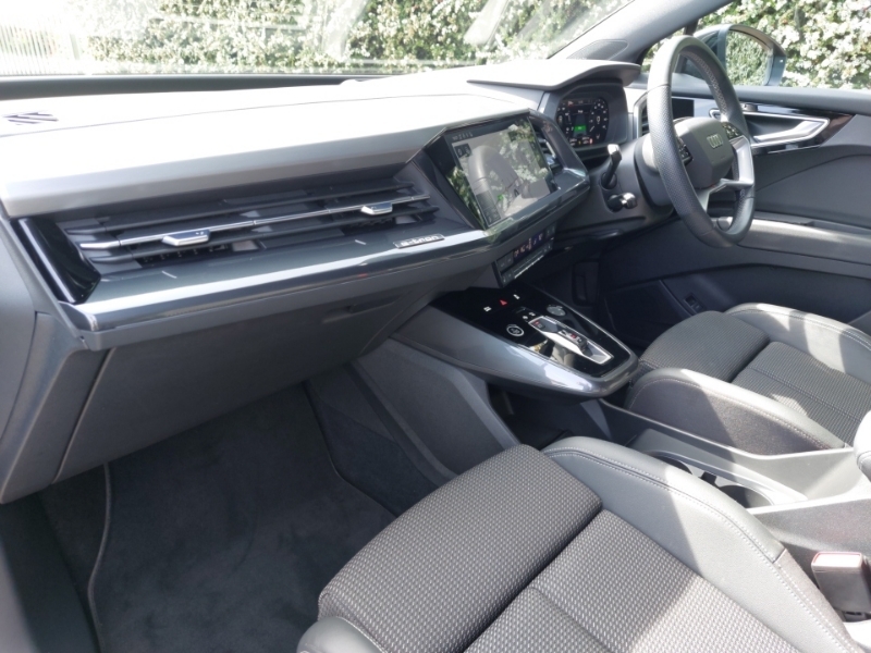 Audi Q4 E Tron 220Kw 50 Quattro 82Kwh S Line Cstech Black #5