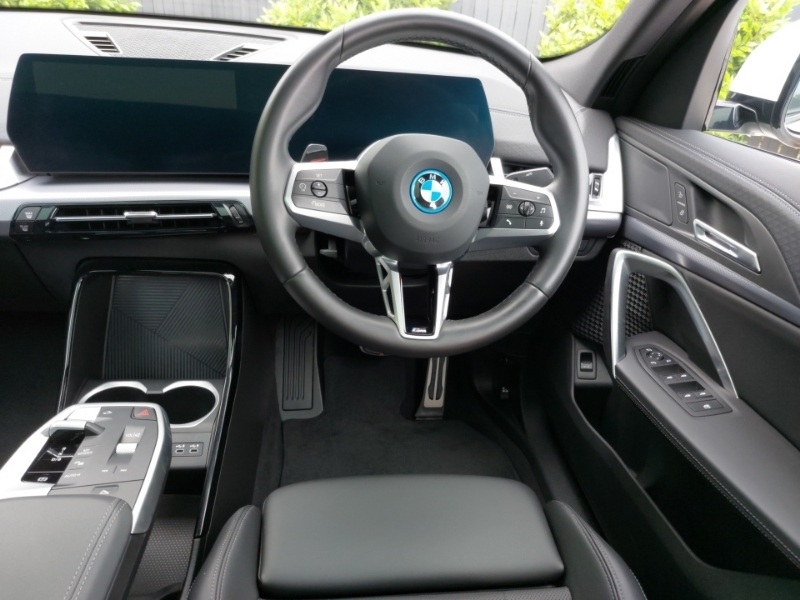 BMW iX2 230Kw Xdrive30 M Sport 65Kwh White #5