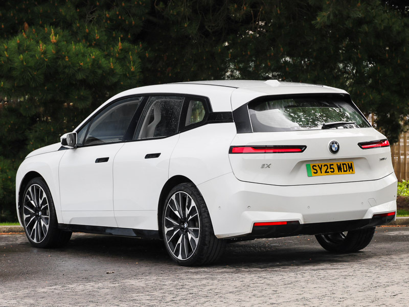 BMW iX 300Kw Xdrive45 Sport 101Kwh White #2