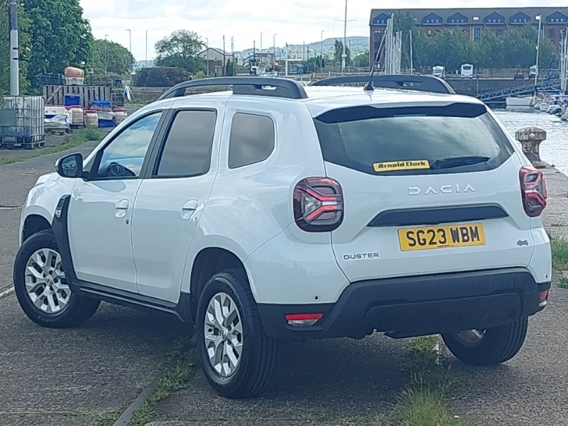 Dacia Duster 1.5 Blue Dci Essential 4X4 SG23WBM White #2