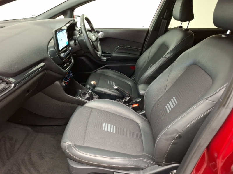 Ford Fiesta 1.5 Tdci 120 St-line X SA18OZJ Red #5