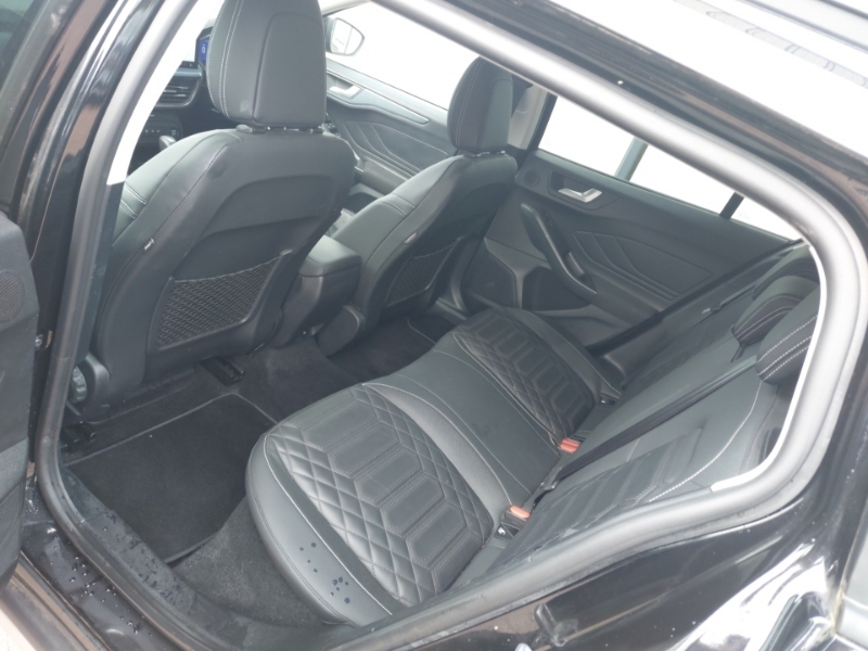 Ford Focus 1.0 Ecoboost Hybrid Mhev 155 Active X GN23OTX Black #6